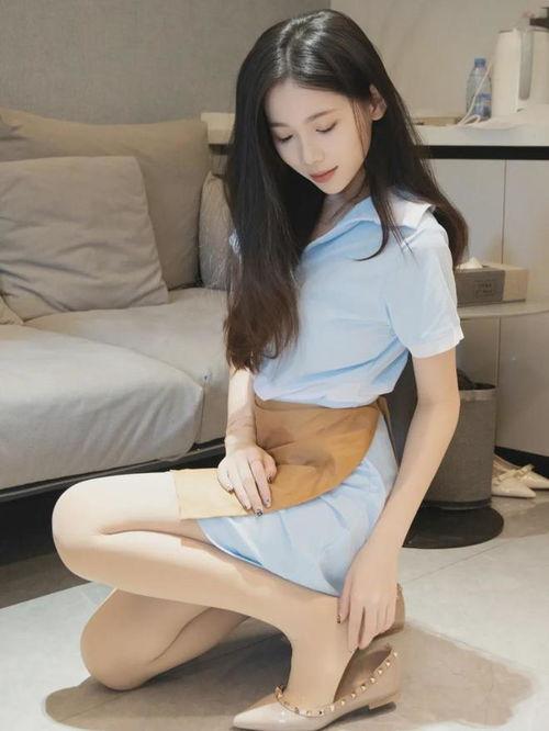 丝袜 制服,时尚与权力的交织